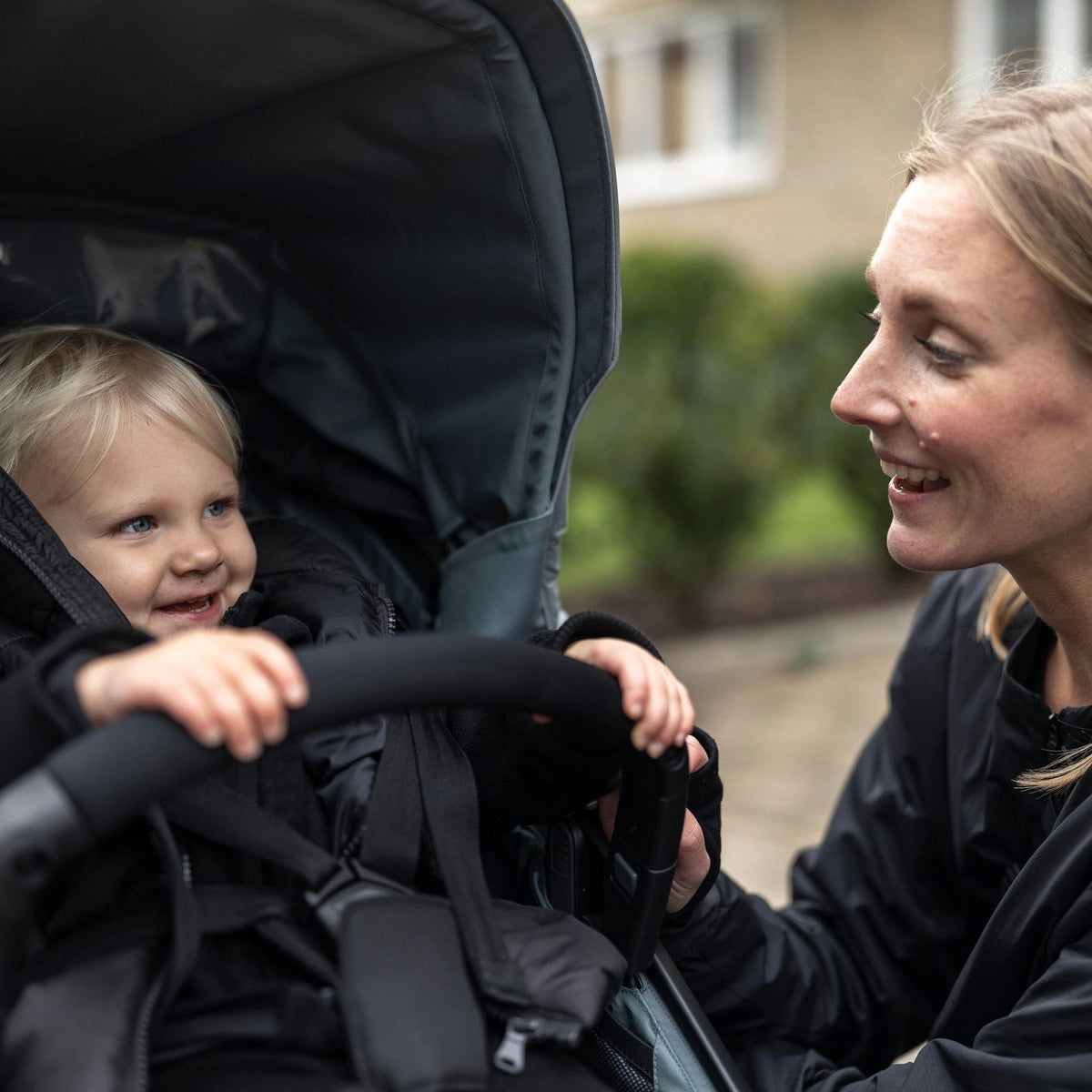 Urban Glide 3 Stroller w/ Magnetic Buckle