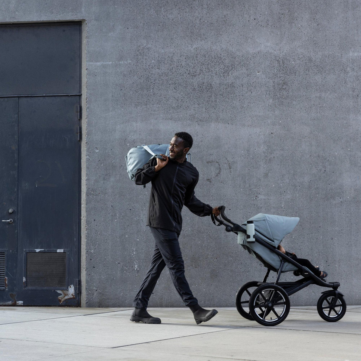 Urban Glide 3 Stroller w/ Magnetic Buckle