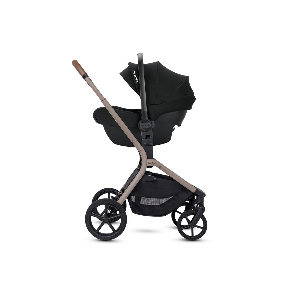Breez Mid-Size Compact Stroller