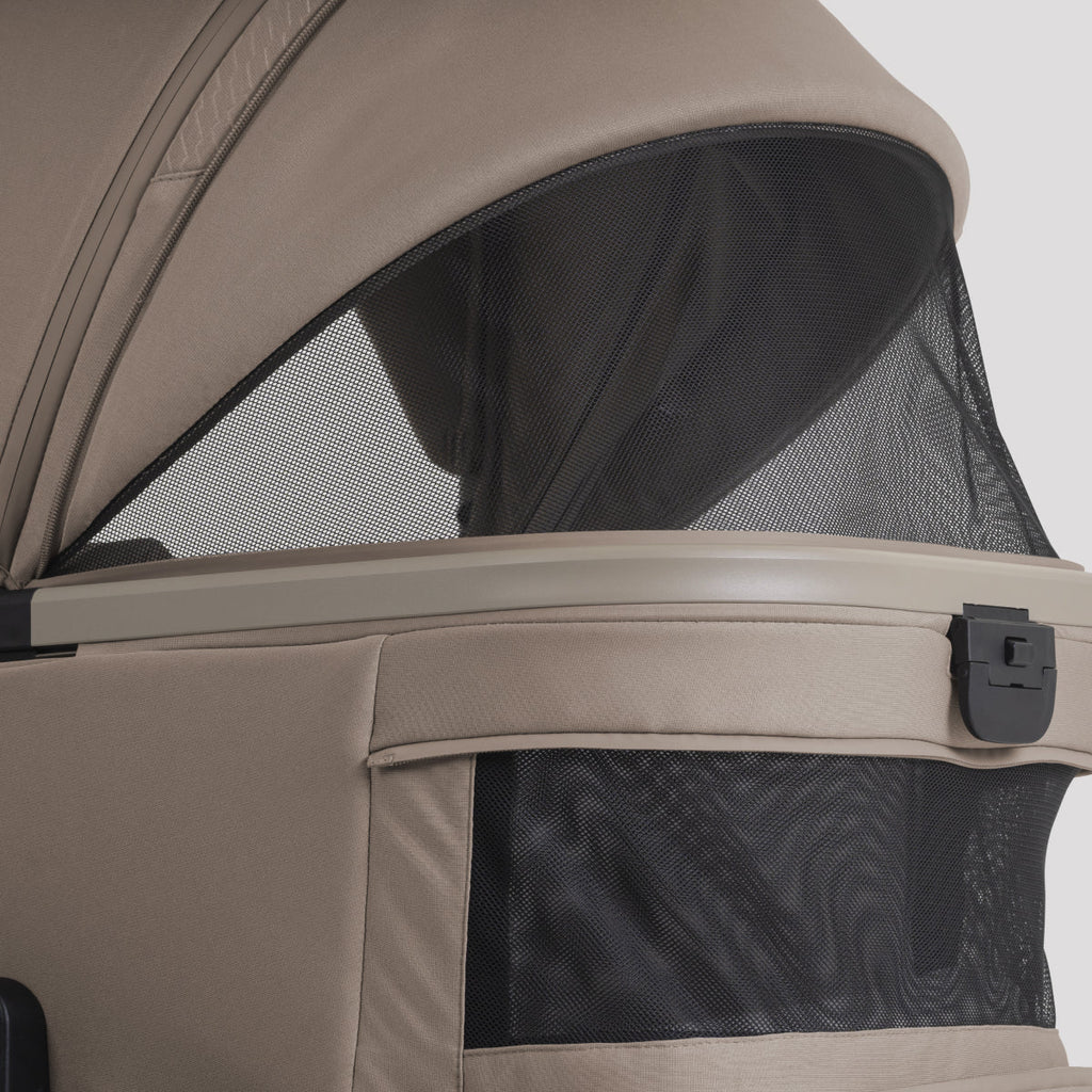 Cove 2 Compact Folding Bassinet