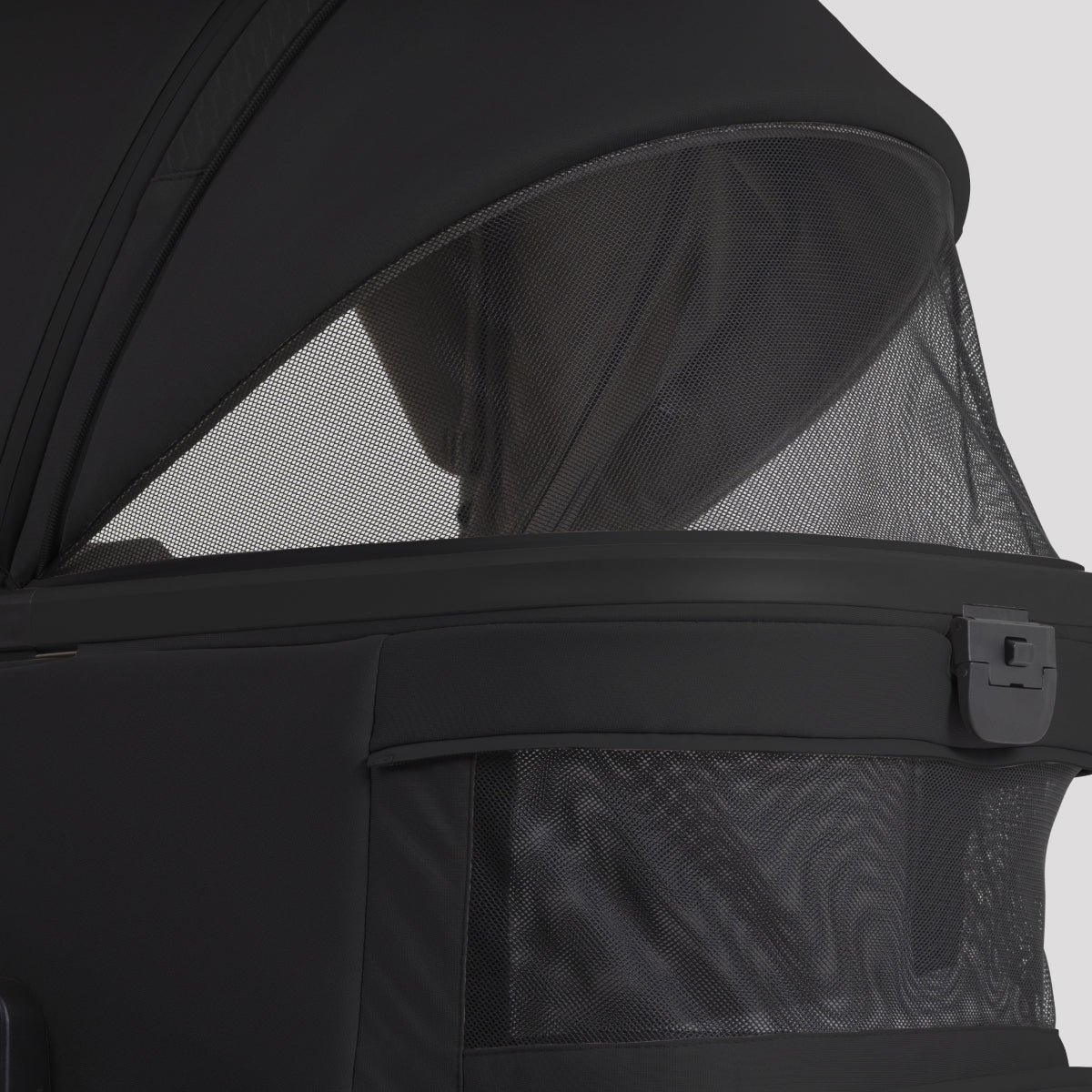 Cove 2 Compact Folding Bassinet