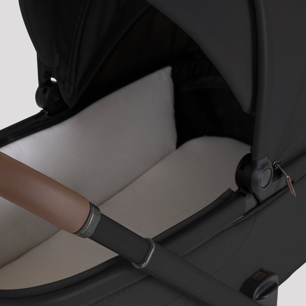 Cove 2 Compact Folding Bassinet