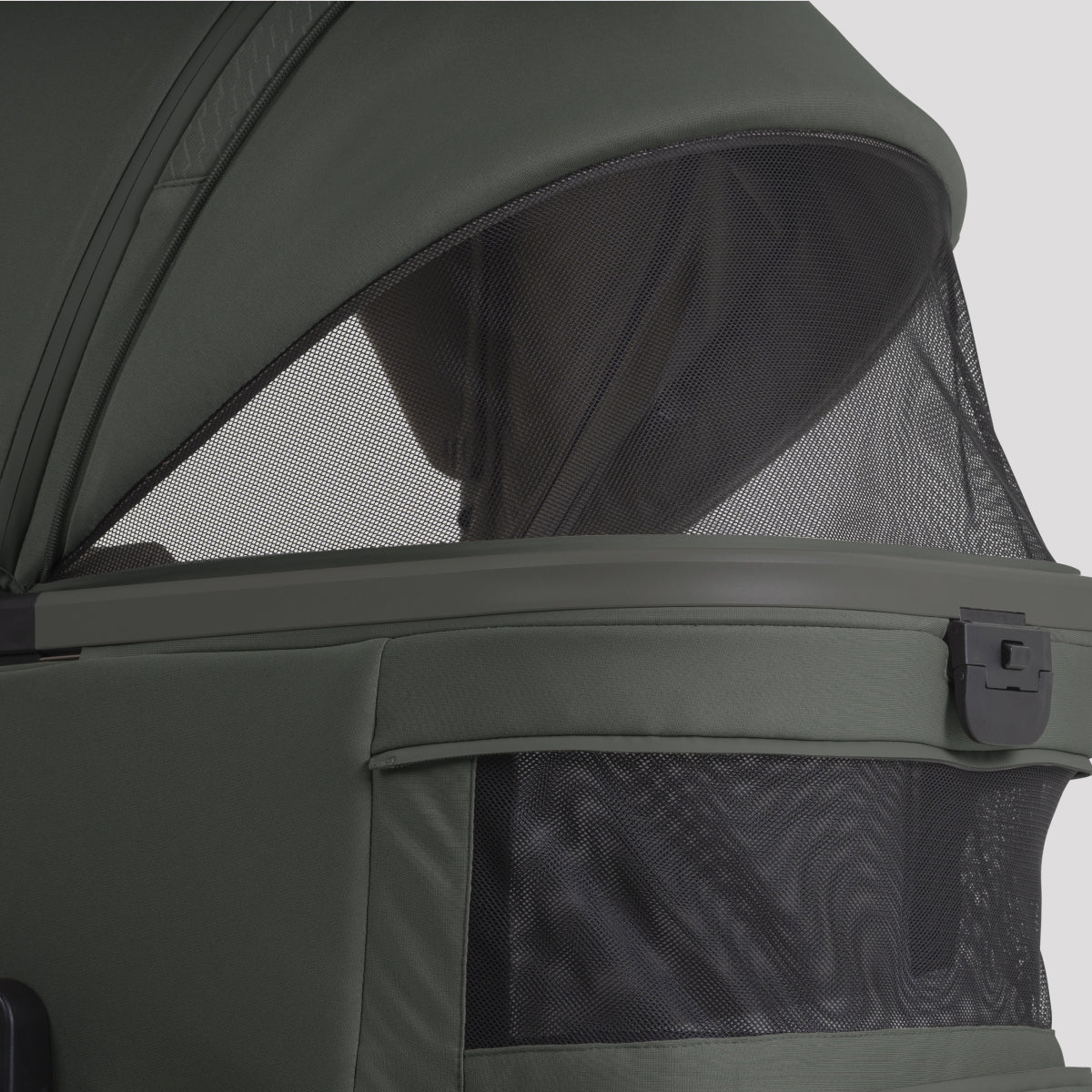 Cove 2 Compact Folding Bassinet