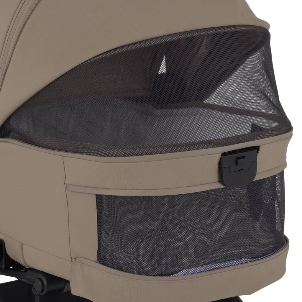 Nia Compact Bassinet