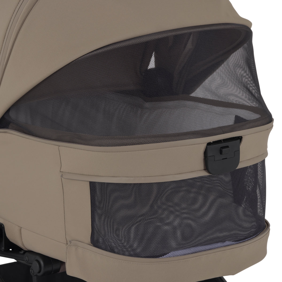 Nia Compact Bassinet