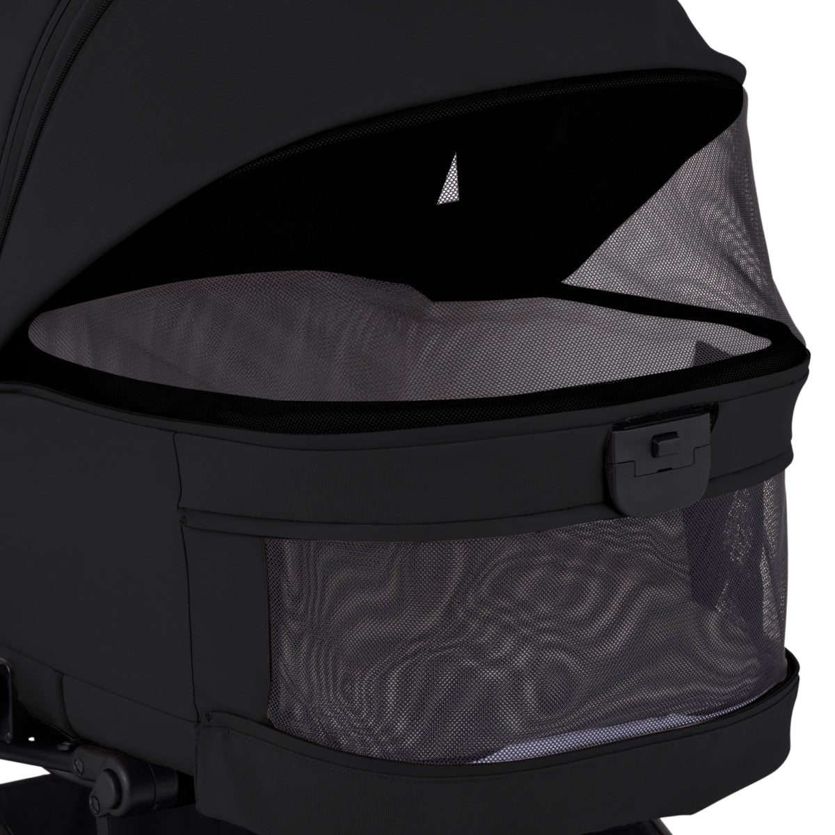 Nia Compact Bassinet