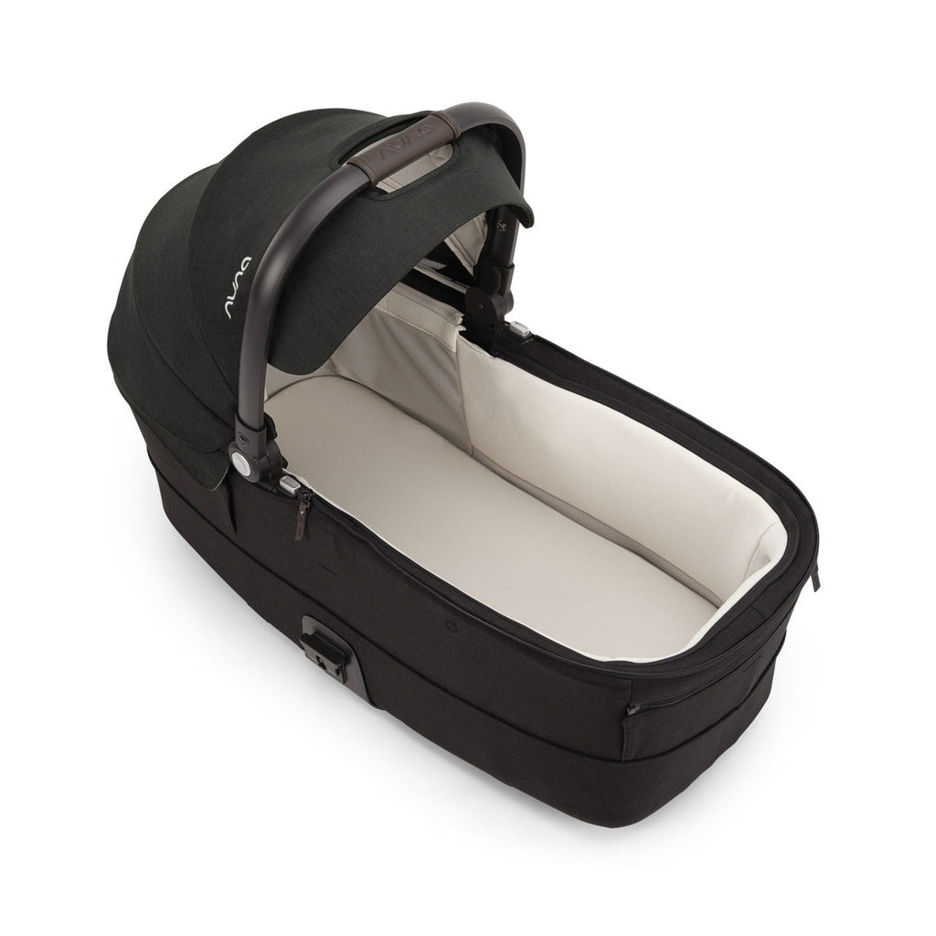 MIXX Series Bassinet + Stand ( 2026 )