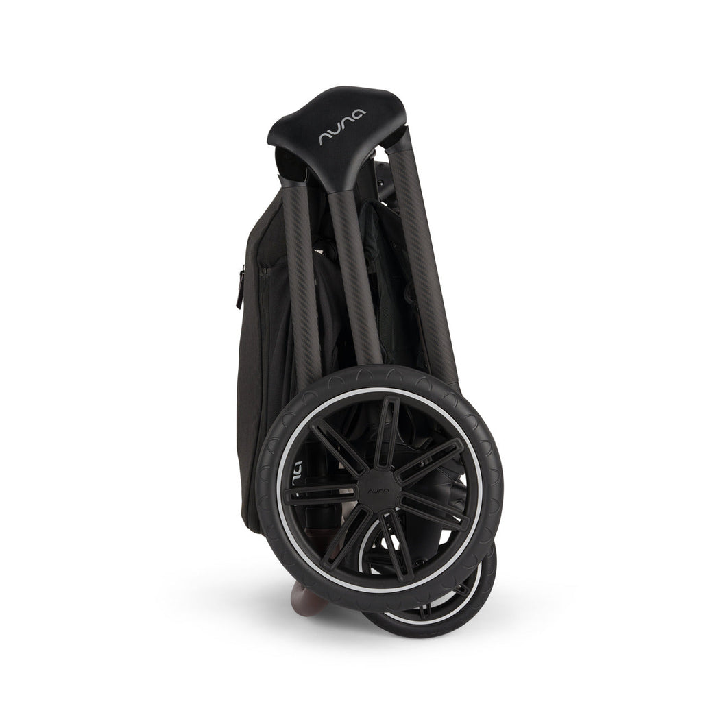 TRIV lx Stroller + PIPA AIRE Travel System