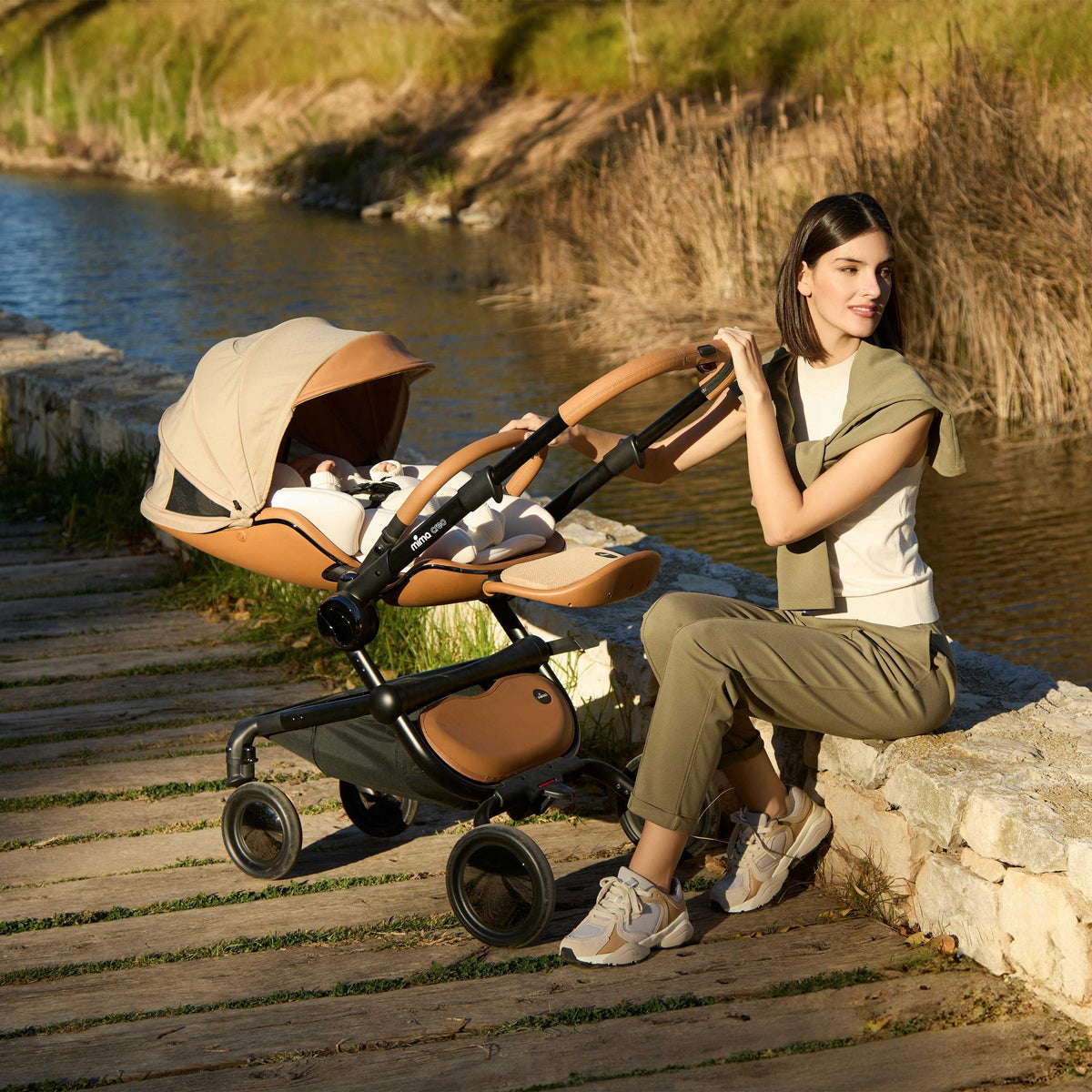 creo modern city stroller - Mocha Cream - Floor Model - Pick Up Only