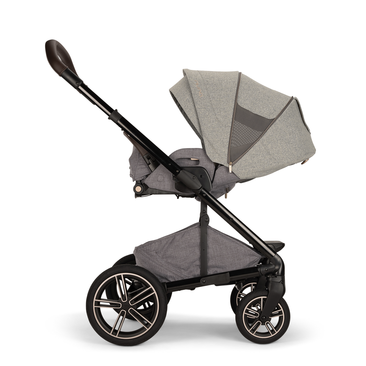 Mixx Next Stroller w/ Magnetic Buckle