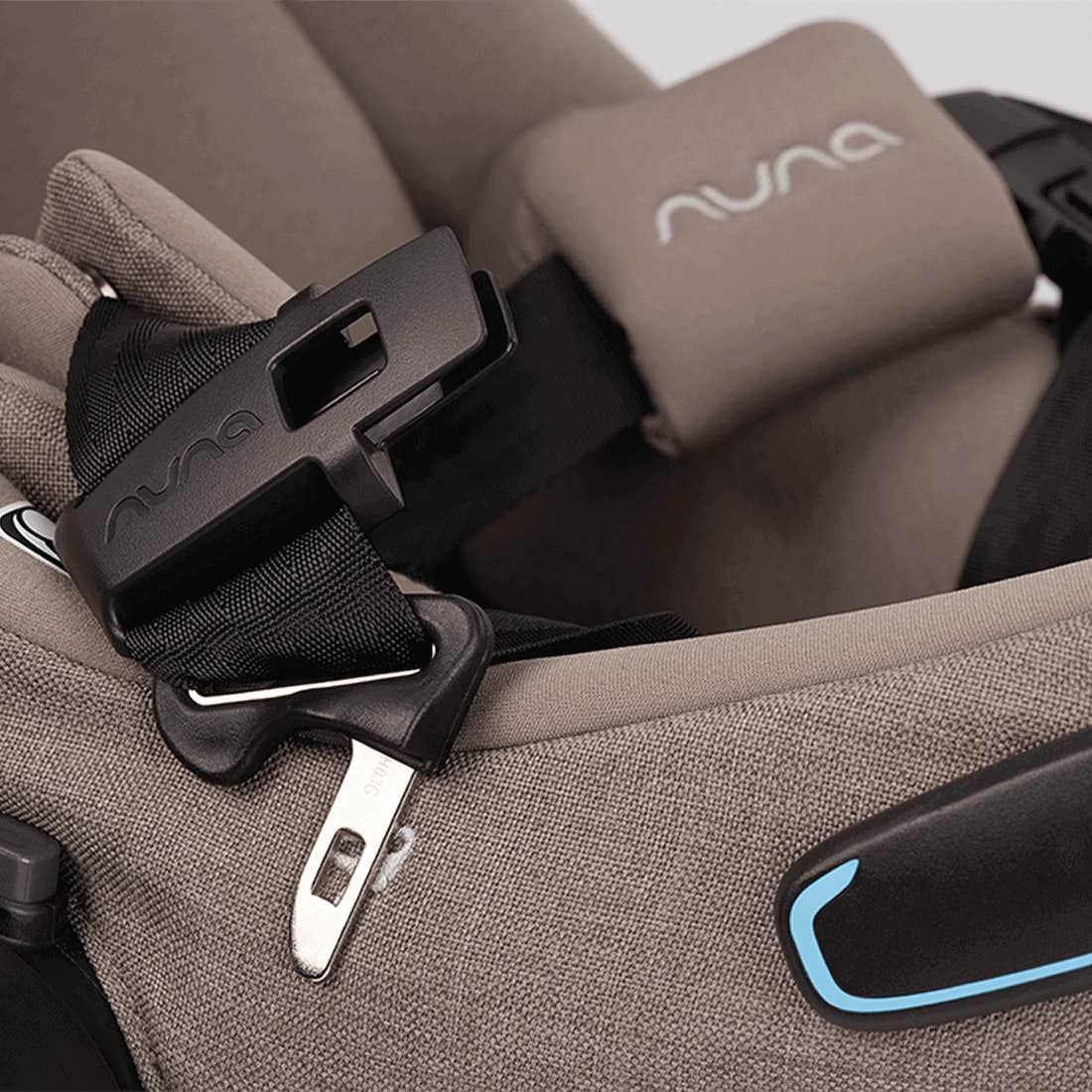 PIPA aire rx Infant Car Seat + PIPA RELX Base