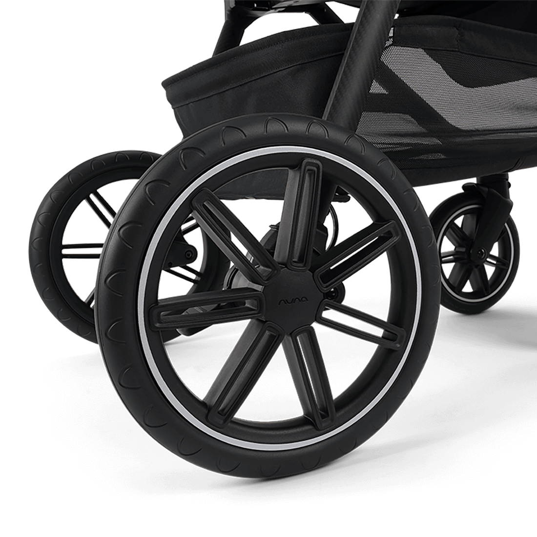TRIV LX + PIPA urbn Travel System + Bassinet w/ Stand in Caviar