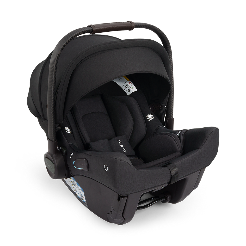 TRIV lx + PIPA™ urbn travel system