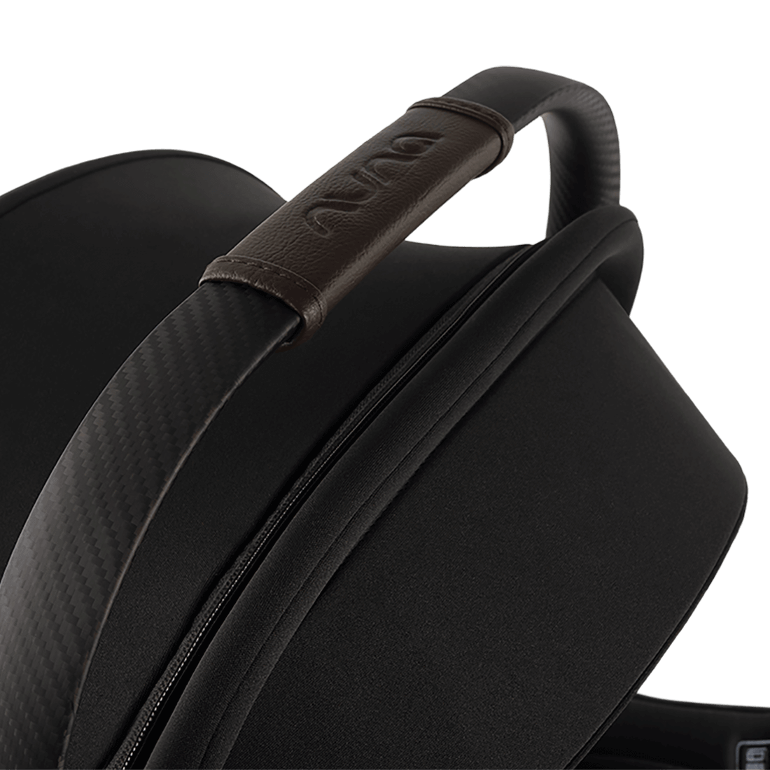 TRIV lx + PIPA™ urbn travel system
